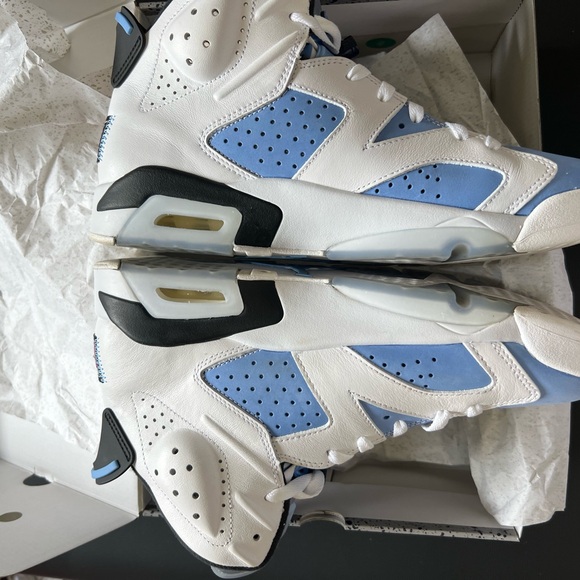 Jordan 6 UNC Size: 10.5 $250 IG: @SoleWorldWideHype - Picture 3 of 6